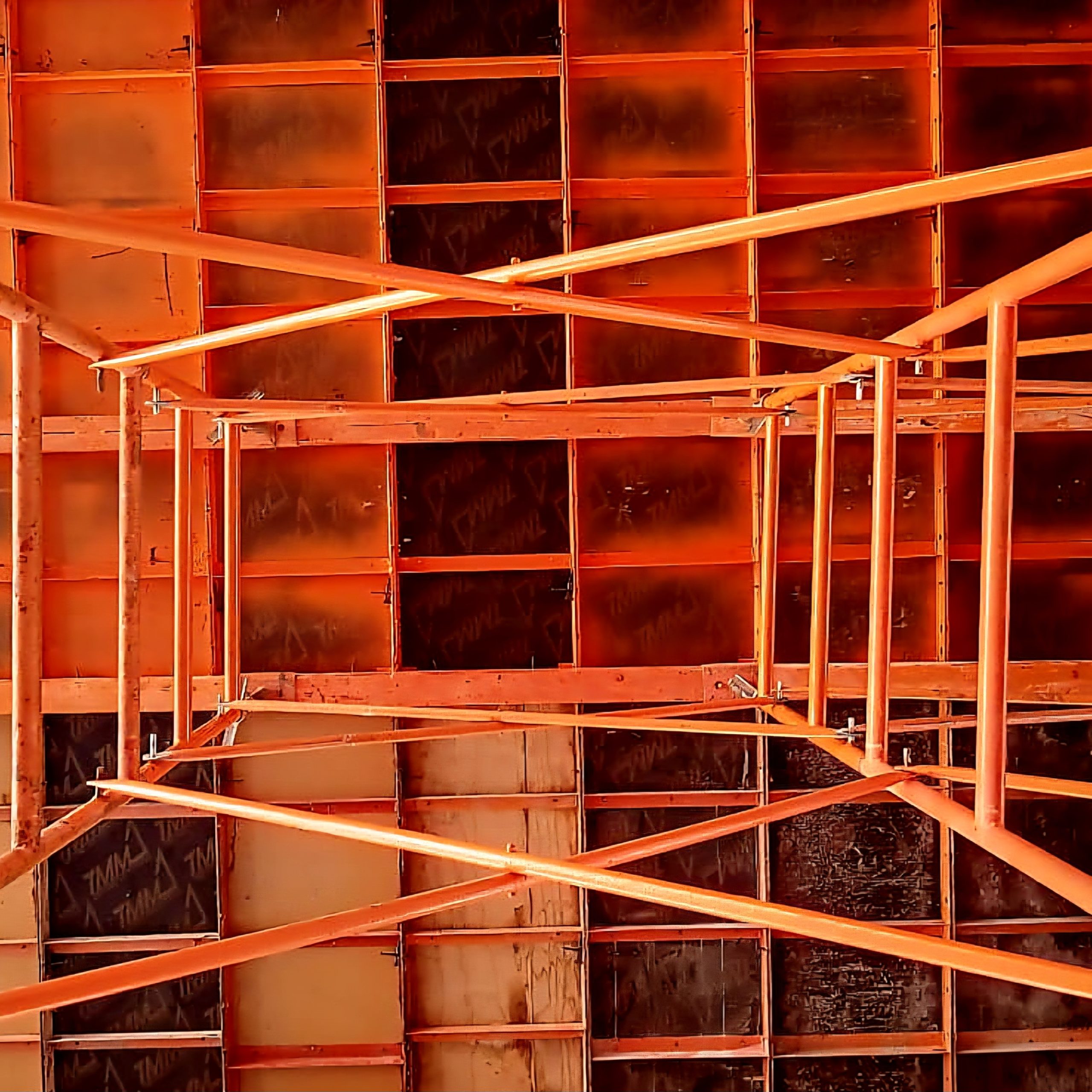 Celaya 10 Celaya: Soluciones de Apuntalamiento y Cimbra