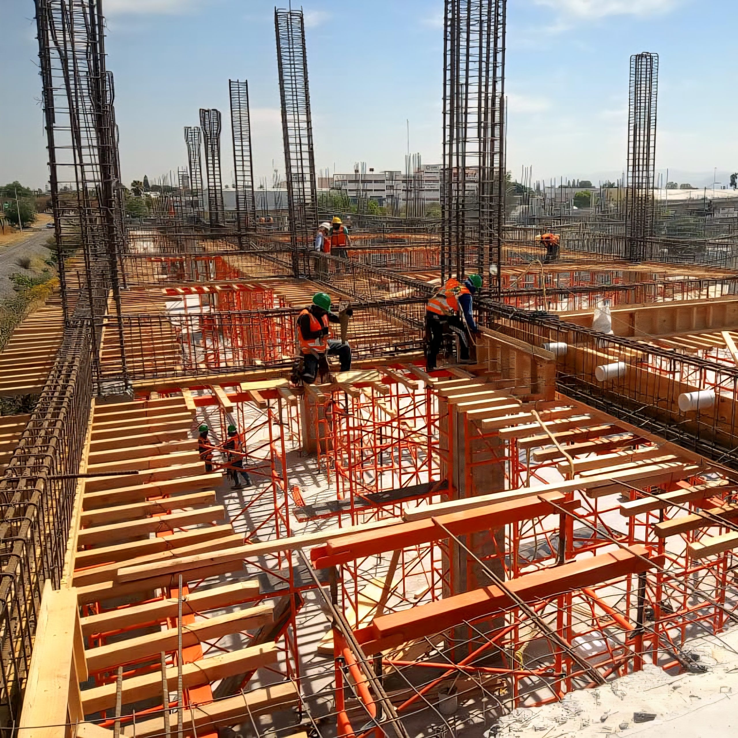 Celaya 2 Celaya: Soluciones de Apuntalamiento y Cimbra